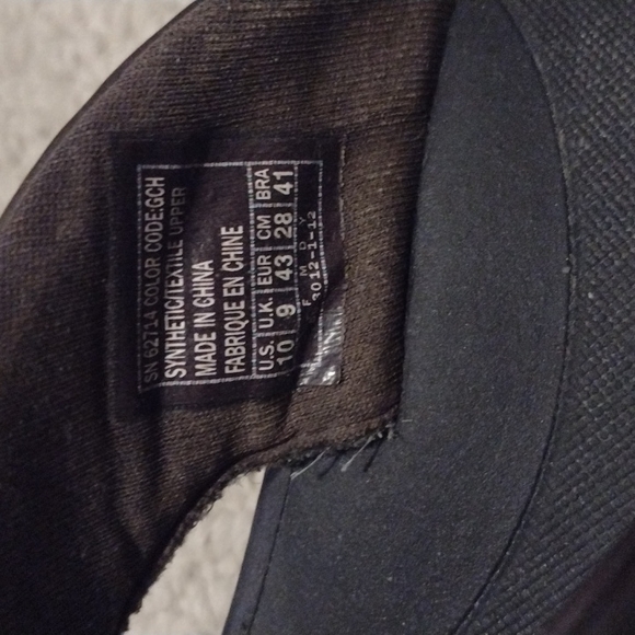 Sandals - Picture 2 of 7